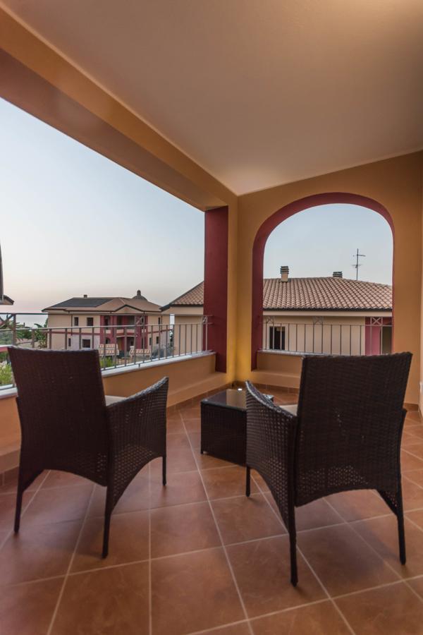 Aether Suites Tropea - Free Private Parking Eksteriør bilde